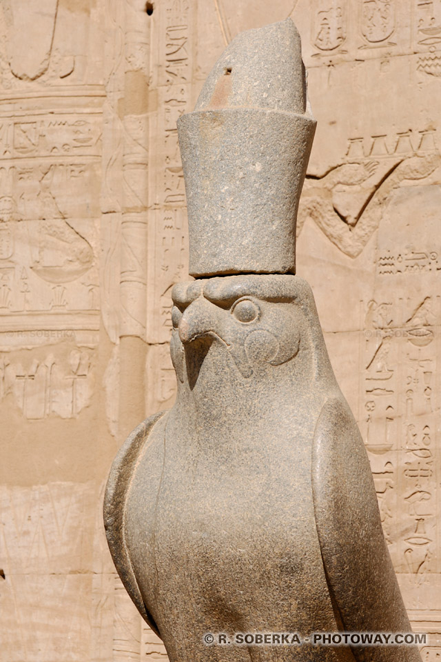 horus statue horus statue