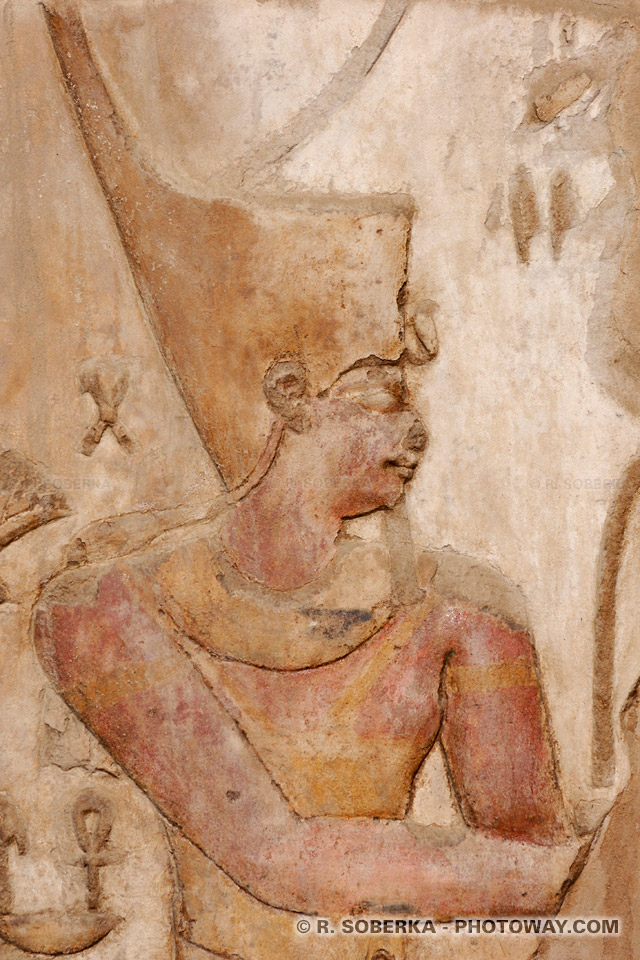Kom Ombo pharaoh carvings Kom Ombo pharaoh carving