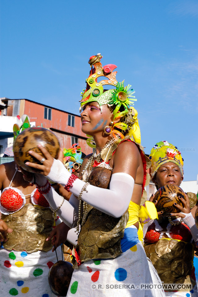 maracas images at the carnival