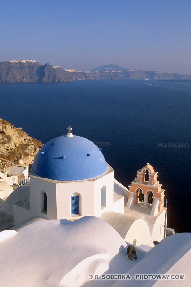 Photos of church on the cliff in Santorini