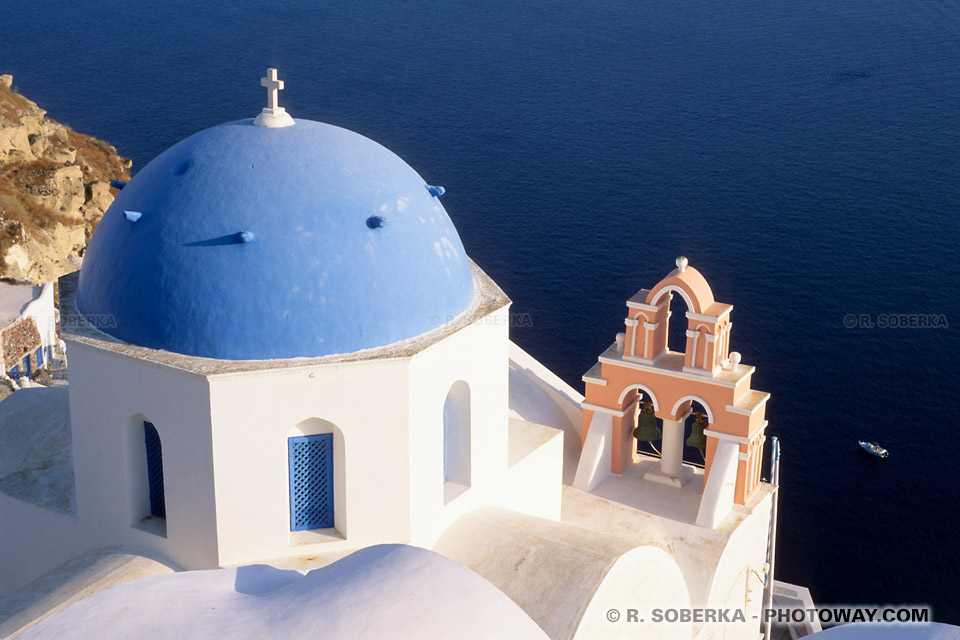 Photo of Oia village in Santorini