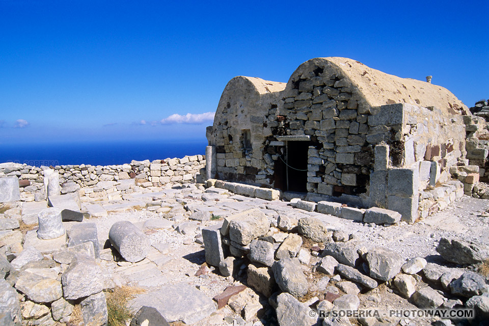 Paleochristian basilica Santorini