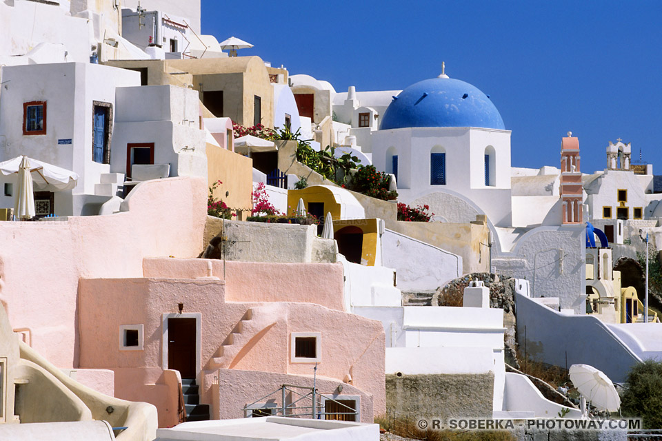 Photos of Oia in Santorini