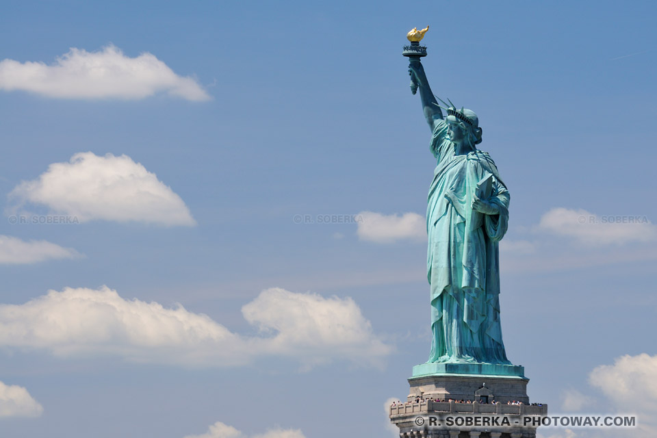 Statue of Liberty wallpaper in New York