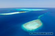 Fond d'écran d'atoll aux Maldives vue aérienne