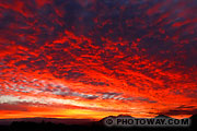 Coucher de soleil ciel rouge de feu