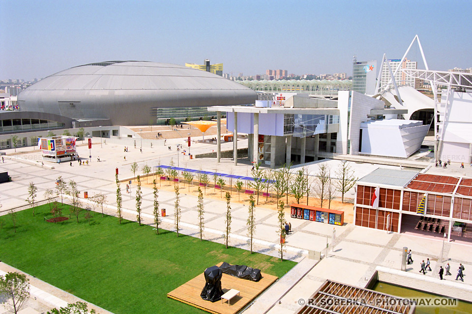 Photos de l'esplanade de l'Exposition Universelle de Lisbonne