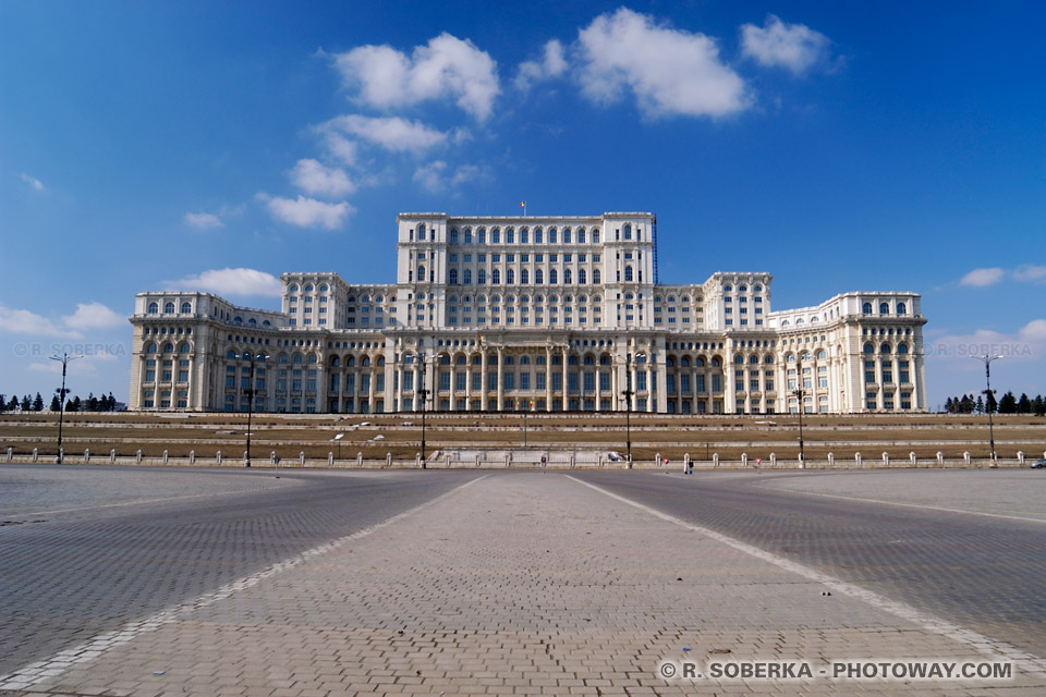Visite du palais de Ceausescu