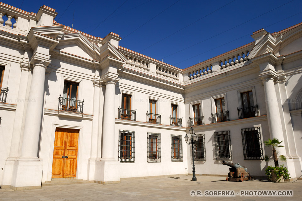 Images : Photo du siège du gouvernement Chilien photos de la Moneda à Santiago