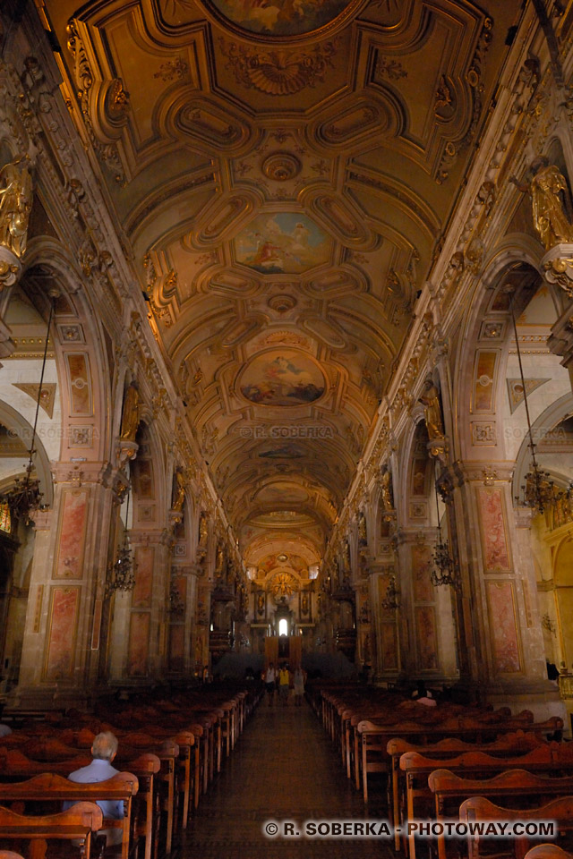 Photo de la cathédrale de Santiago du Chili- Image de l'intérieur de la Cathédrale