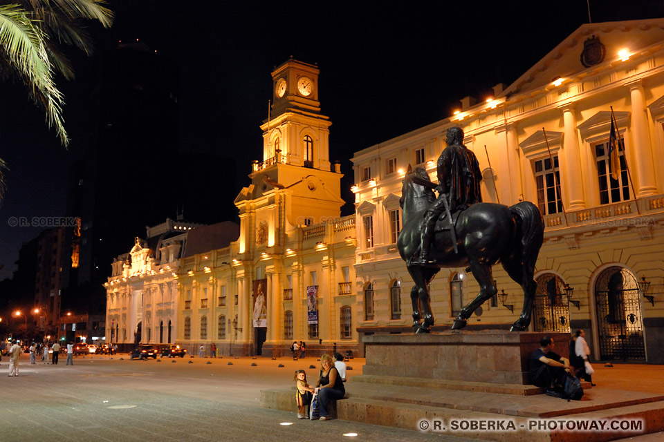 Photo de Santiago la nuit et Informations sur le carnet de voyage au Chili