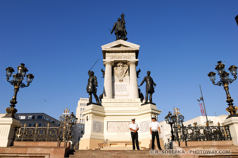 Arturo Prat et monument aux héros de la bataille d'Iquique à Valparaíso