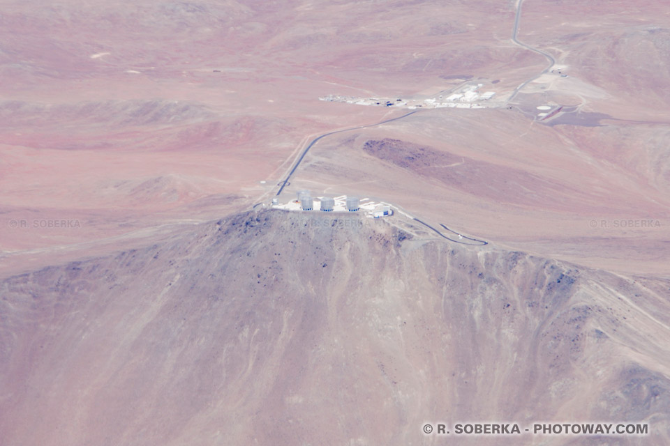 Photo aérienne du mont Paranal et des VLT photos aériennes télescopes au Chili