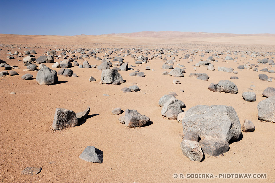 Image du désert d'Atacama : photo désert le plus sec au monde sans vie