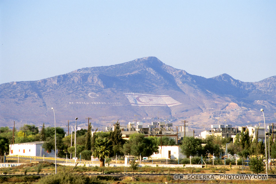 Histoire de l'occupation de Chypre par les Turcs Invasion de chypre par la Turquie