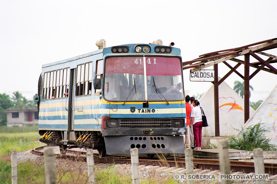 image Photos de trains à Cuba photo train et wagons chemin de fer Cubain