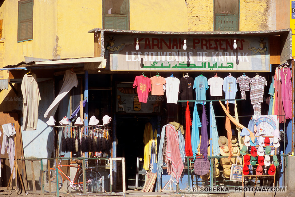 Photos de boutiques photo site de Karnak Egypte guide de voyage