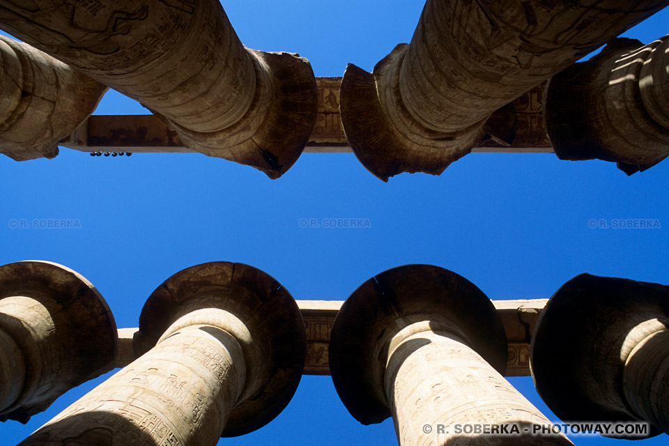 Photos colonnes du temple de Karnak en Egypte photo voyage en images