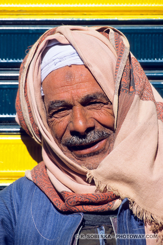 Photos de marchands photo du souk de Louxor photo Egypte