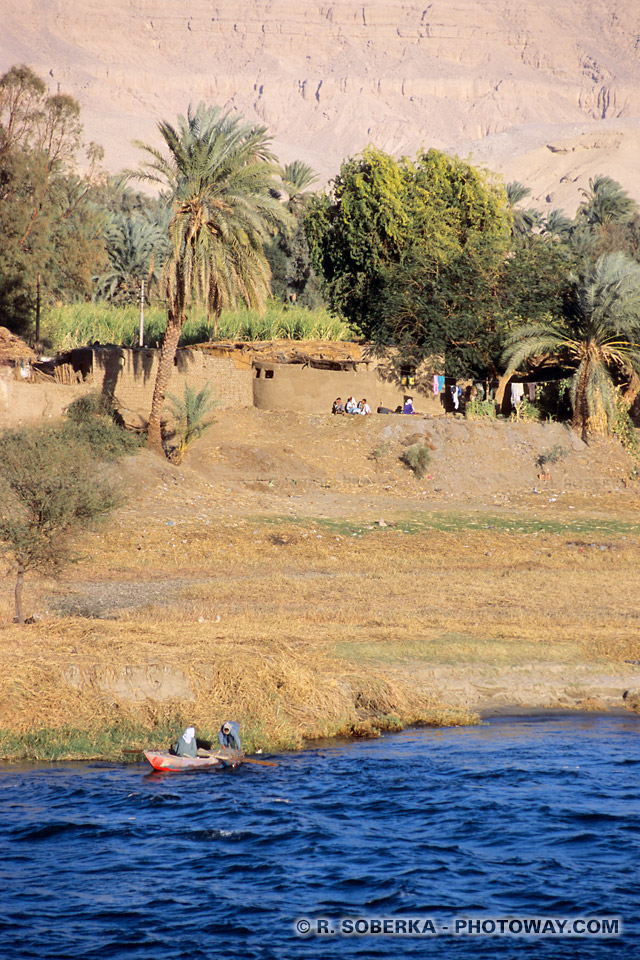 Photos pêcheurs sur les rives du Nil photo guide tourisme en Egypte