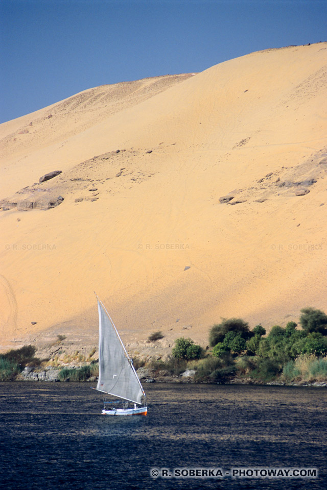 Photos de dunes de sable au bord du Nil photo reportage à Assouan guide en Egypte
