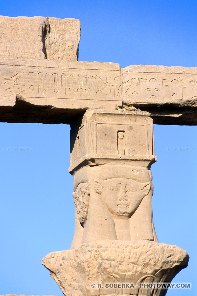 Photos de la déesse Hator images de déesses temple de Philae Egypte