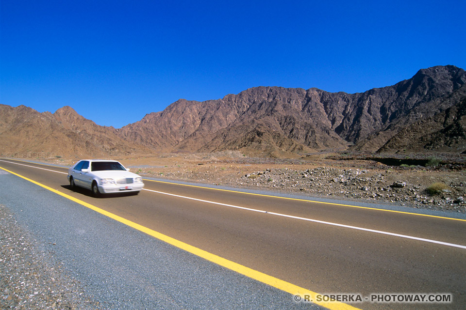 Image Photo route photos de la route dans les montagnes Hajar Golf d'Oman