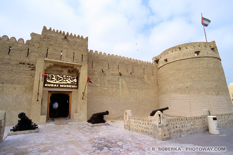 Image Photo du musée de Dubaï photos du fort Al Fahidi Emirats Arabes Unis