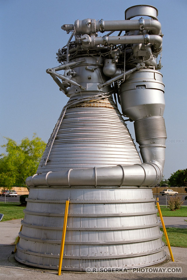 Photo d'un réacteur de fusée photos au Kennedy Space Center images de Cape Canaveral