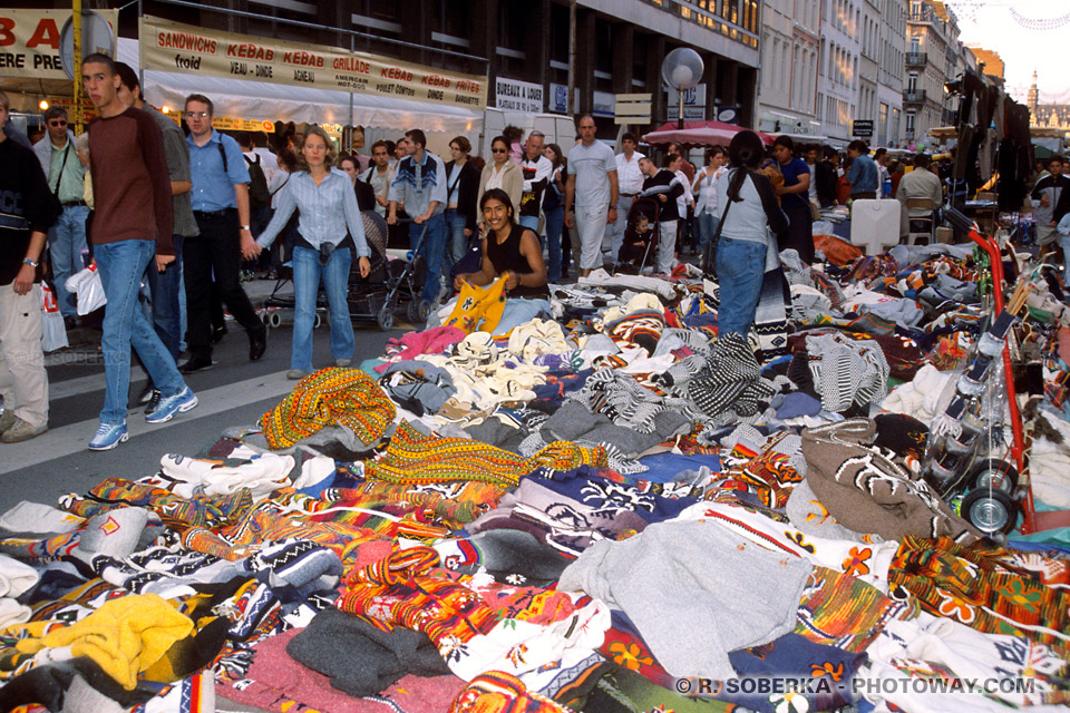 péruviens vendeur à la Braderie de Lille