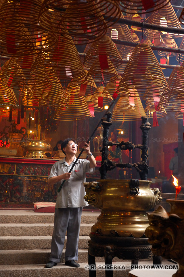 Photos de temple chinois à Hong Kong : photo du temple Man Mo