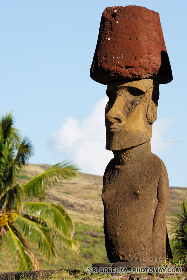 Photo d'un Moaï photo statue de l'île de Pâques - images de Moaïs