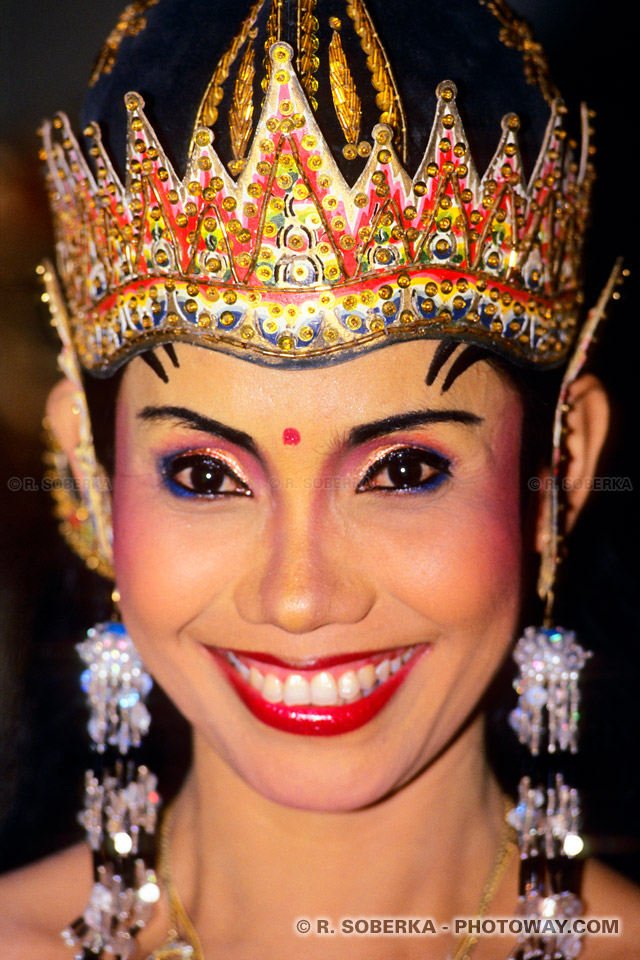 Photos de visages de femmes : photo de visage de la reine Sinta