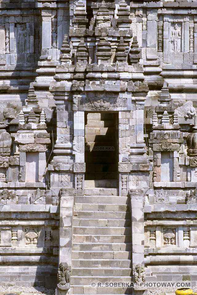 Photos de pierres : photo de pierres d'un temple Hindou en indonésie