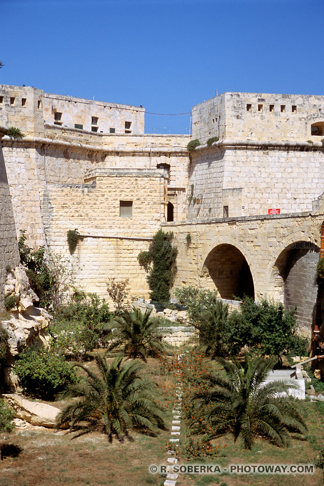 Images du fort saint-elme Histoire de Malte informations sur le Grand siège de La Valette 