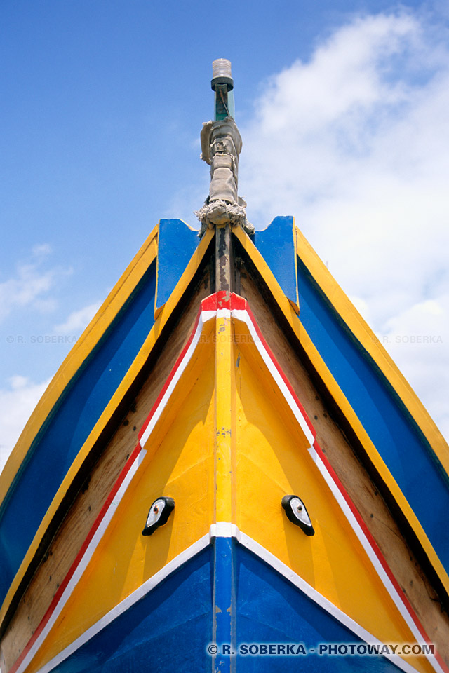 Images Photos des yeux de luzzu photo des yeux Luzzu à Marsaxlokk à Malte