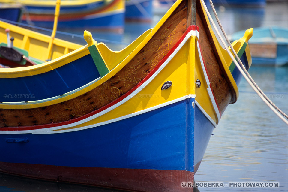 Images Photos de Luzzu bateaux traditionnels maltais à Marsaxlokk Malte