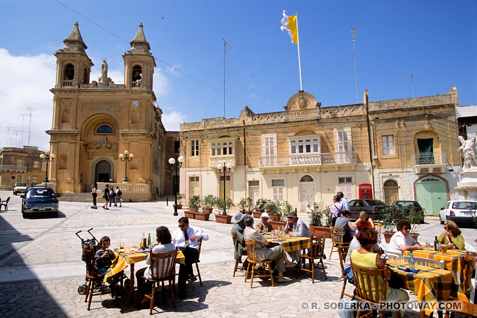 Images Photos de Marsaxlokk photo du village de pêcheurs à Malte