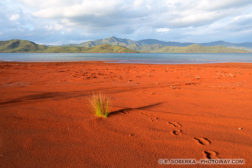  fond d'écran de paysages du Lac Yaté en Nouvelle Calédonie wallpapers