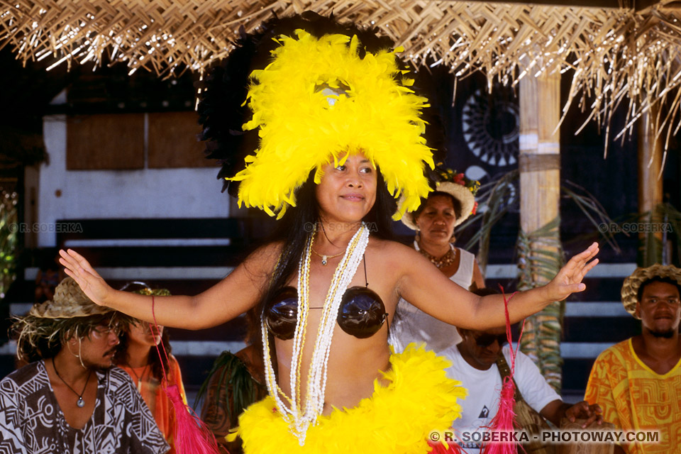 Photo de danseuses Tahitiennes, photos de vahinés en Polynésie à Tahiti