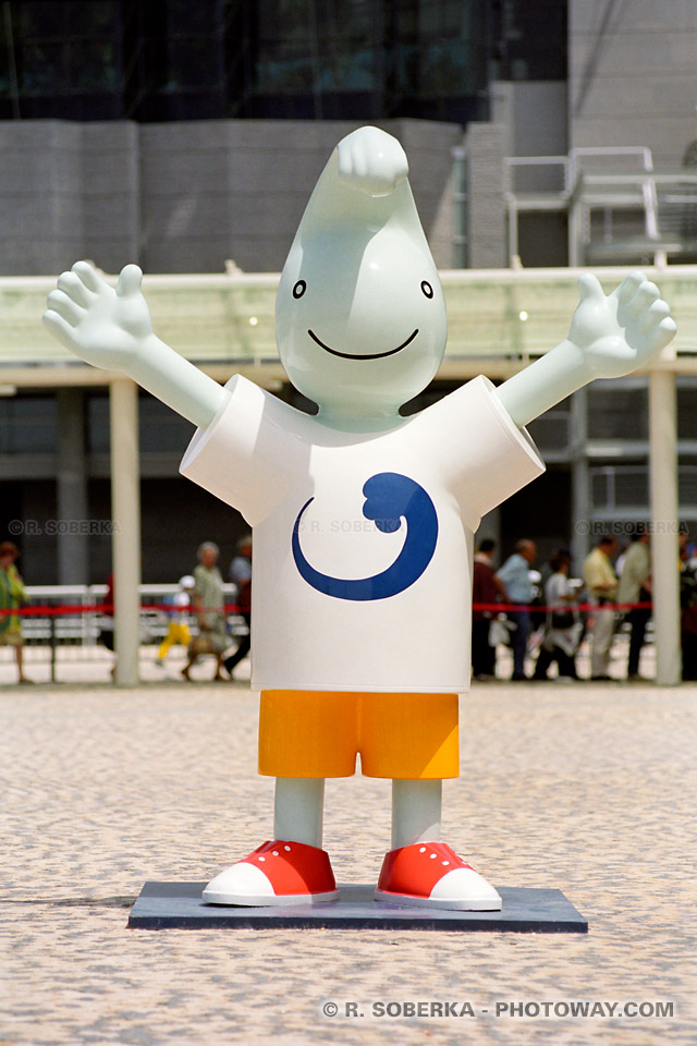 Photos de Gil la mascotte de l'Exposition Universelle de Lisbonne au Portugal