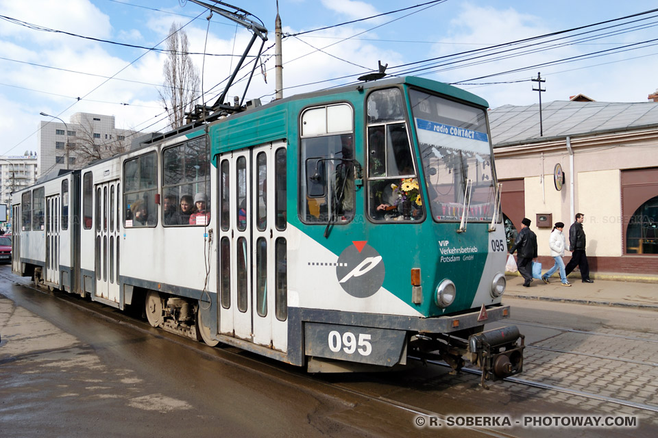 Image Photo tramway roumain transport en Roumanie Photos de tramways