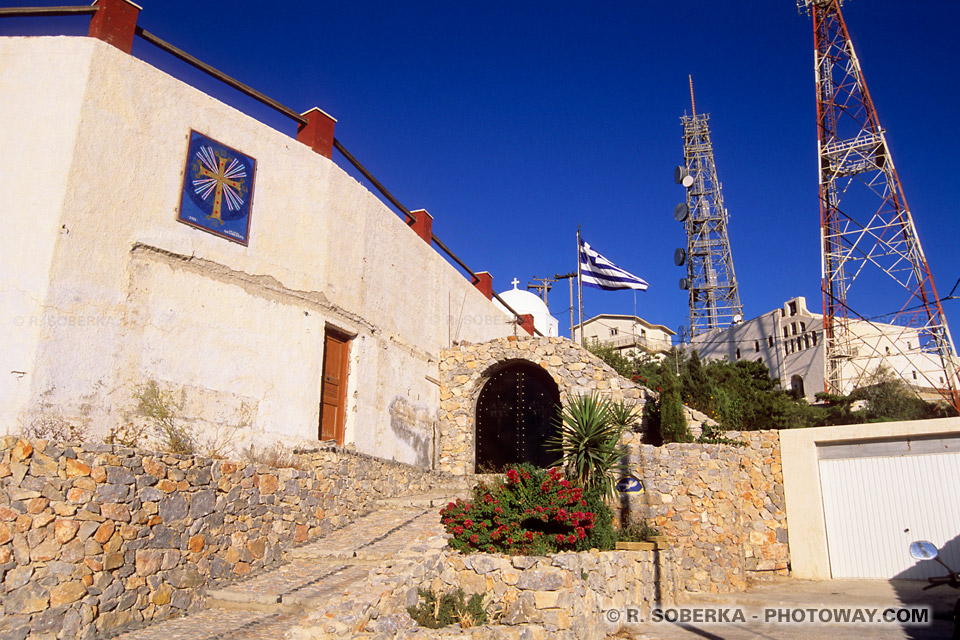 antennes de radiocommunication sommet de Santorin