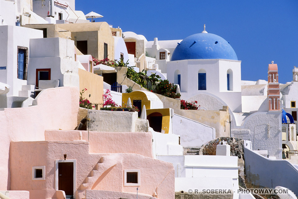 couleur rose bonbon île de Santorin