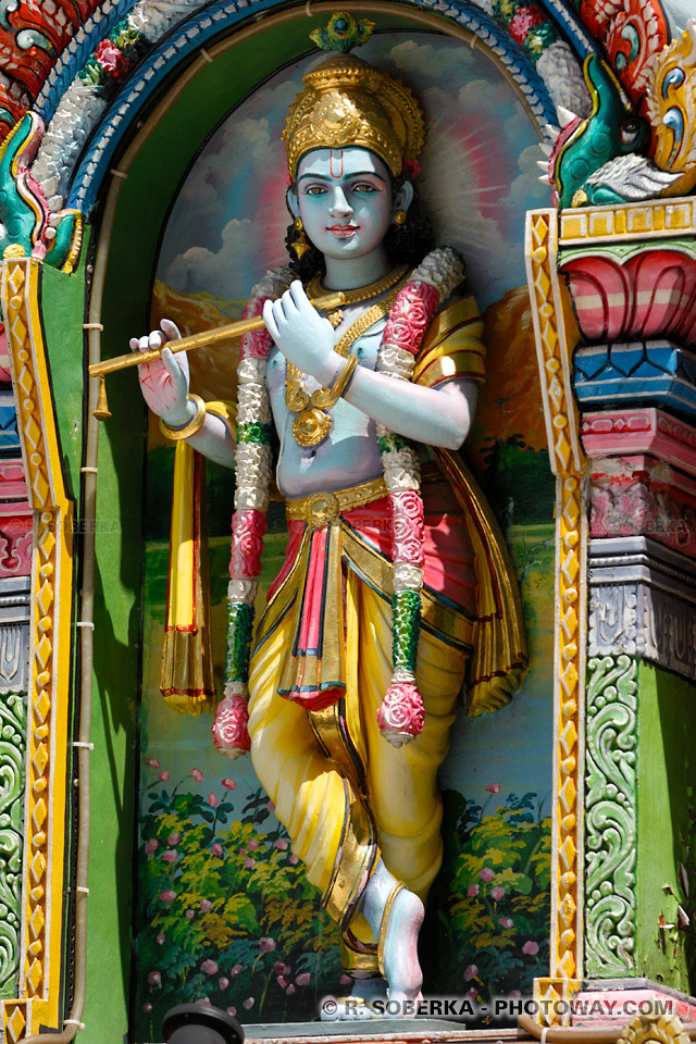 Images et photos de statues hindoues : photo d'une statue dans un temple