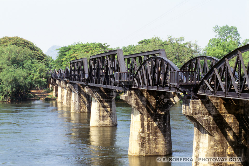 Photo du Le pont de la rivière Kwai datant de la seconde la guerre mondiale