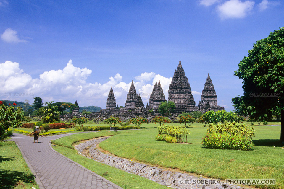 Images de Voyage : visite de Prambananen Indonésie